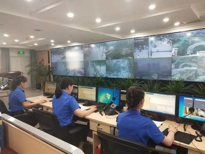 線上線下同發(fā)力，信息服務(wù)零距離